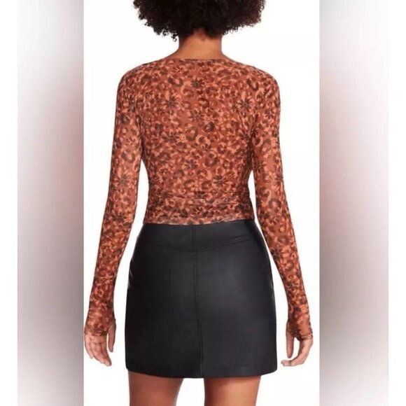 NWT Steve Madden Women’s Hayden Long Sleeve Sheer Brown Square Neck Top - Sz 2X - Picture 3 of 9